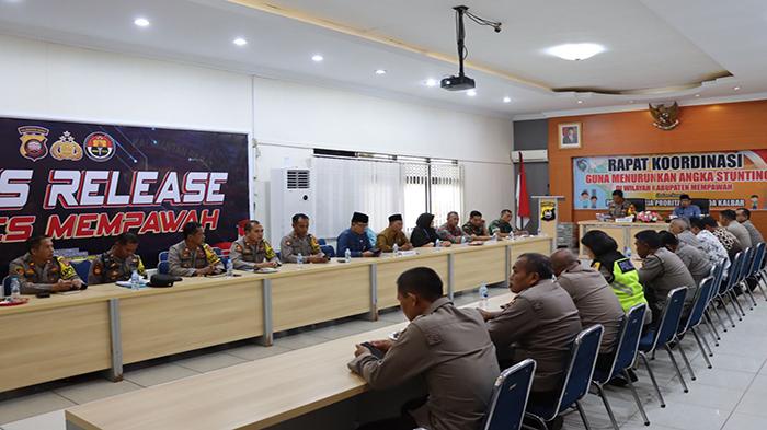 TNI-Polri, Pemerintah Daerah dan Stakeholder Terkait di Mempawah Kompak Atasi Stunting