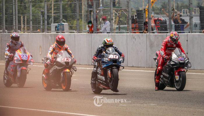 Potret-tes-pramusim-MotoGP-2022-di-Sirkuit-Mandalika111.jpg