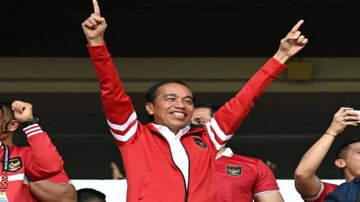 Presiden-Jokowi-yang-menargetkan-Timnas-Indonesia-lolos-fase-grup-Piala-Dunia-U20.jpg