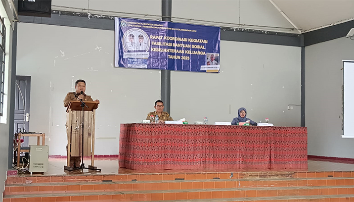 Pemkab Sekadau Gelar Rakor Fasilitasi Bantuan Sosial Kesejahteraan Keluarga Tahun 2023