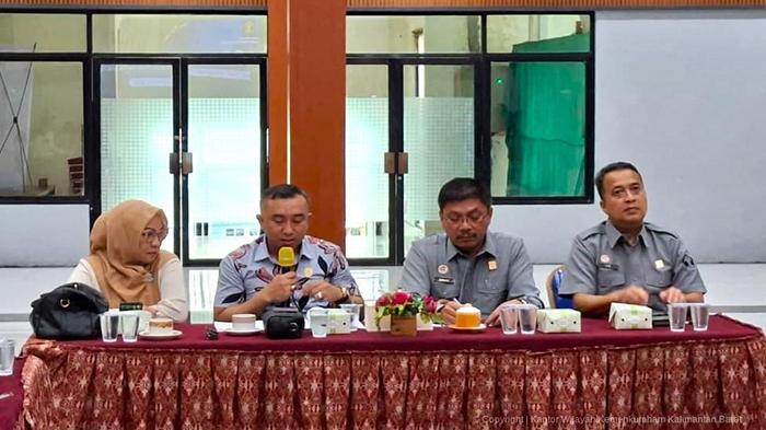 Rapat-Mediasi-dan-Konsultasi-DPRD-Kota-Singkawang.jpg