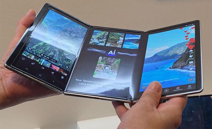 Resmi-Meluncur-HP-Layar-Lipat-Tiga-Samsung-Flex-G-Lengkap-Harga-dan-Spesifikasi.jpg