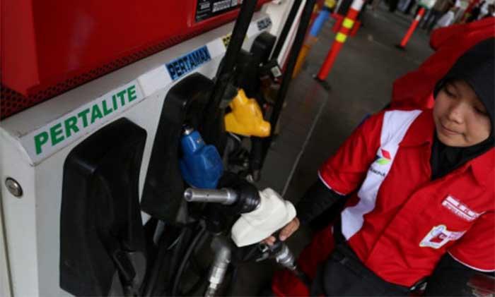 Resmi-Terungkap-Nasib-BBM-Subsidi-Pertalite-dan-Solar-Per-2025-di-SPBU-Seluruh-Indonesia-Cek-Disini.jpg