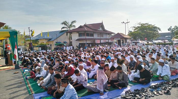 Ribuan-Warga-Muhammadiyah-di-Kabupaten-Mempawah234rewf.jpg