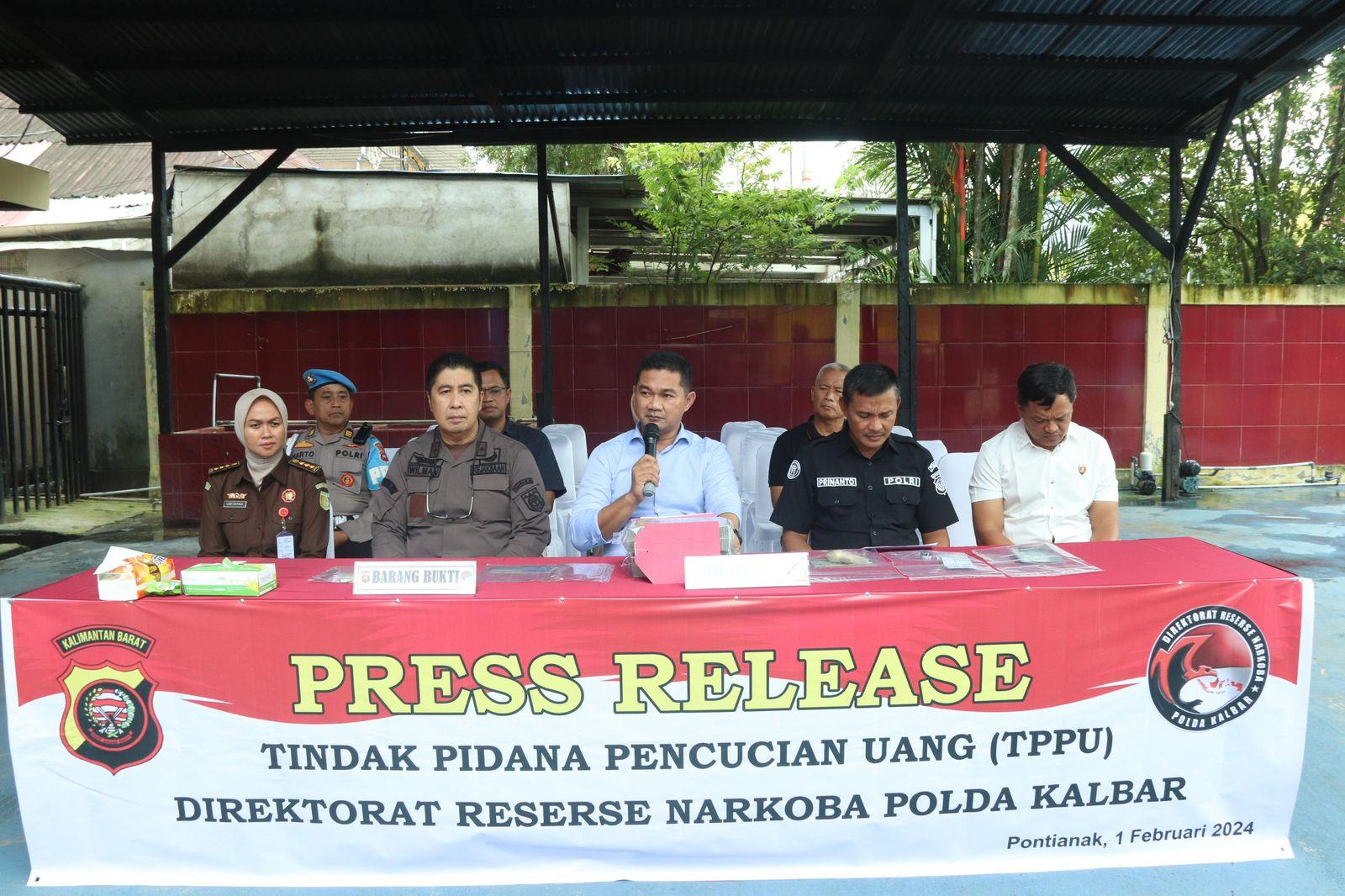 Polda Kalbar Ungkap Pencucian Uang Perkara Tindak Pidana Narkoba Jenis Sabu di Sambas