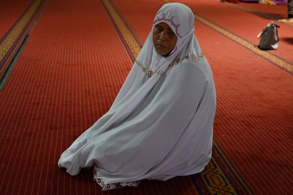 Salat-Tahiyatul-Masjid-Dilaksanakan-Secara-Munfarid-Inilah-Bacaan-Niat-dan-Pahalanya.jpg
