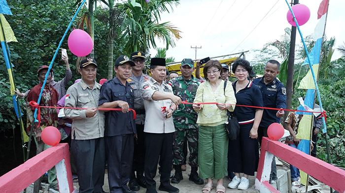 Jembatan Berkemajuan dengan Panjang 85 Meter Diresmikan Bupati Satono