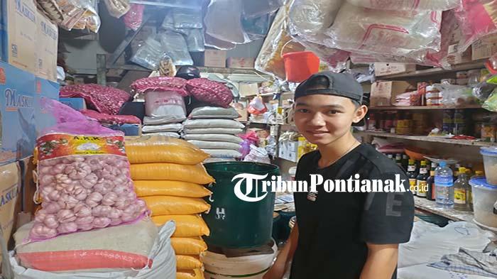 Harga Beras Kampung di Pasar Beringin Kota Singkawang Capai Rp 14 Ribu