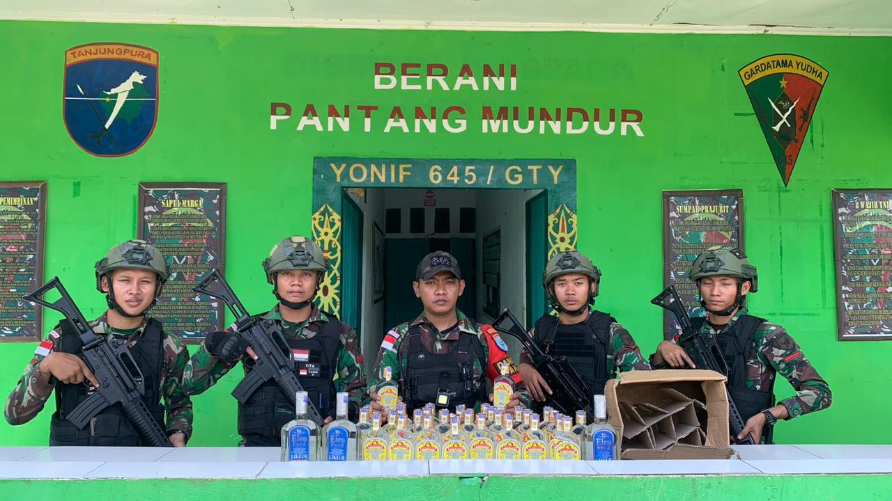Puluhan Botol Miras Berhasil Diamankan di Jalur Tikus Dekat Simpang Tiga JIPP Entikong Sanggau