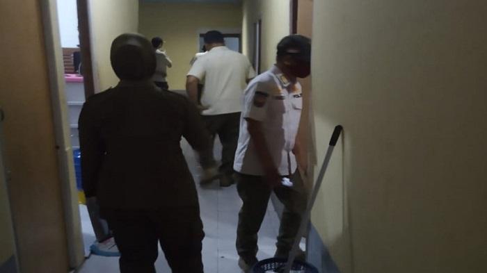 Satpol PP Kota Pontianak Razia Tiga Rumah Kos, Lima Pasang Muda-mudi Diamankan
