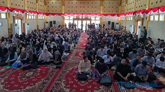 Ratusan Pelajar SMA di Sambas Ngaku Senang Ikut Try Out Persiapan UTBK yang Digelar KMKS