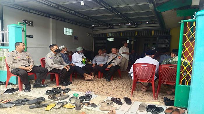 Satbinmas Polres Singkawang Sambang duka di rumah Almarhum Aiptu (Purn) Kusmianto