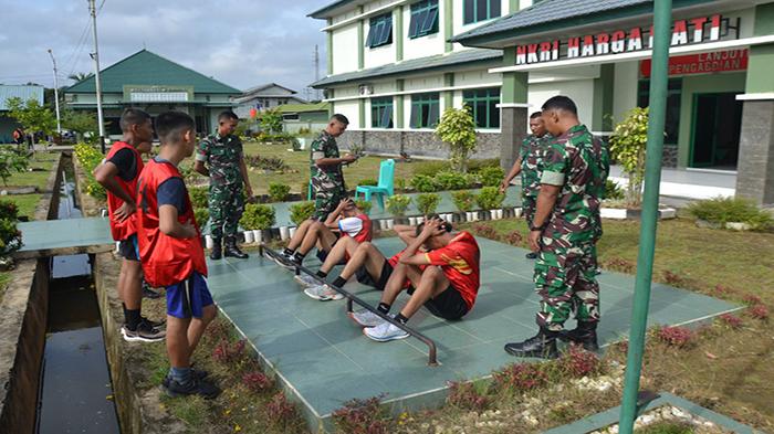 Kodim 1208/Sambas Seleksi Kebugaran Jasmani Calon Paskibraka Kabupaten Sambas