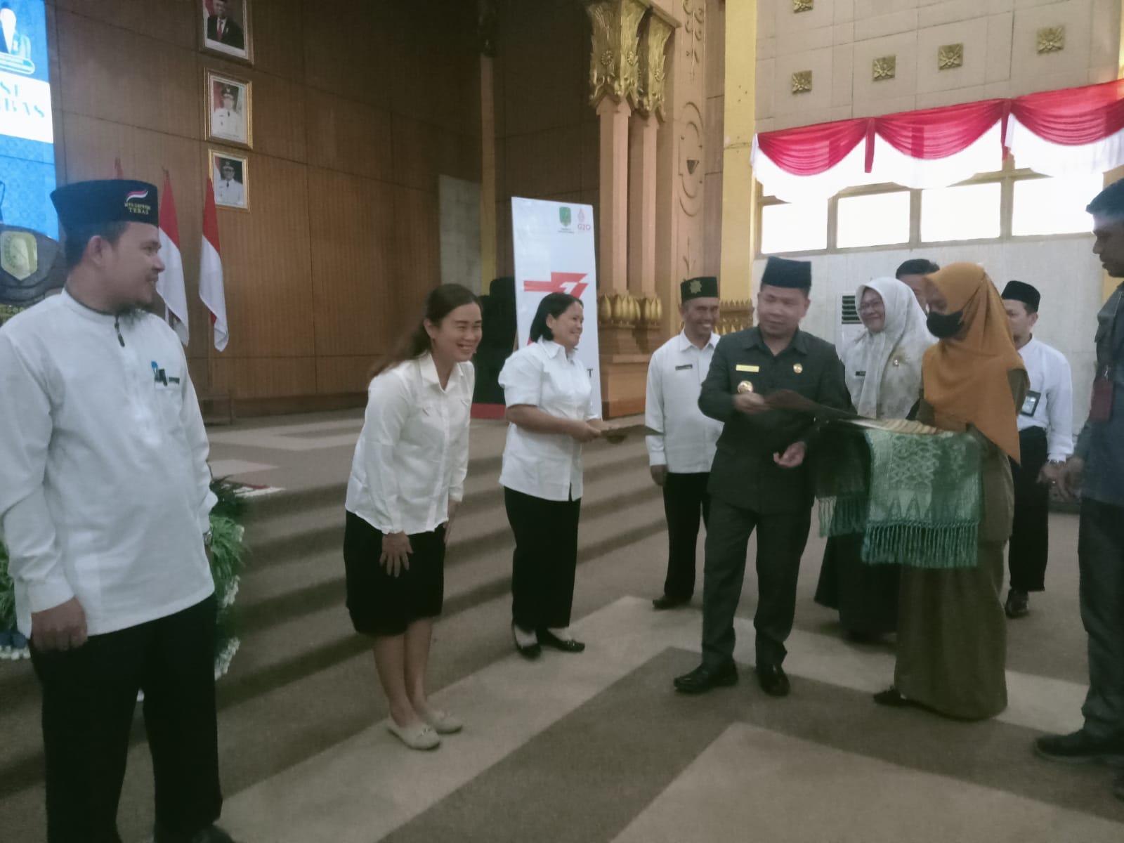 Silahturahmi dengan Bupati Sambas, Penyuluh Agama Tebas Ungkap Tantangan di Era Digital