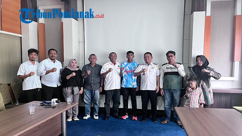 Pemkab Sambas Lepas Keberangkatan Sergio Sentibanes Menuju Bandung