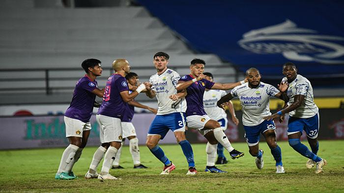 Skor-Sementara-Persib-Vs-Persebaya-Live-Piala-Presiden-2022-Nick-Kuipers-Bawa-Maung-Bandung-Comeback.jpg