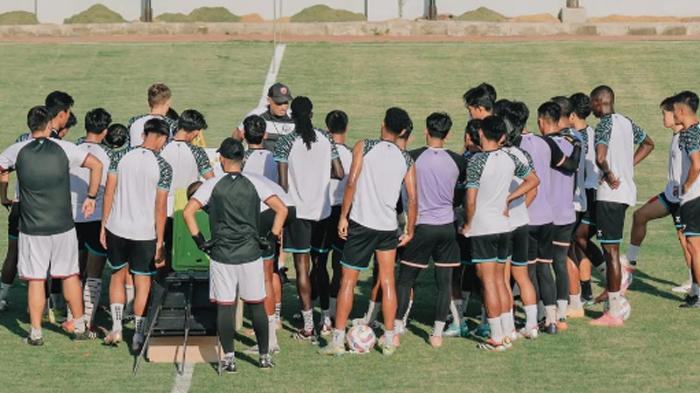 SKOR PSBS Biak vs PSM Makassar, Asa Juan Esnaider Menangi Laga Krusial Pekan kedua Liga 1 2024-2025