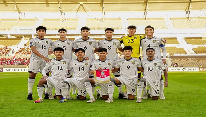 Starting-line-up-Timnas-U17-Indonesia-saat-foto-bersama111.jpg