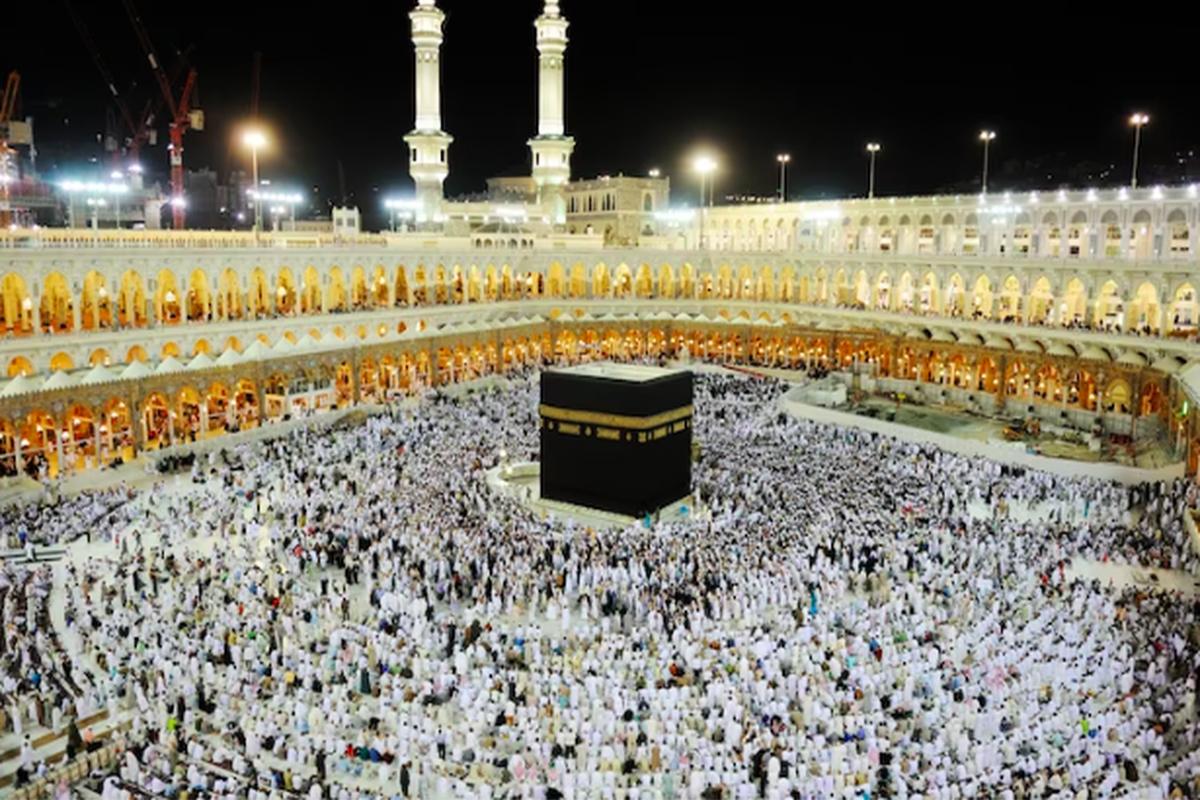 Suasana-padat-di-Masjidil-Haram.jpg
