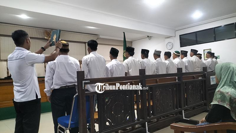 Terdakwa Kasus Pengeroyokan di Kapuas Hulu Akui Pukul Korban dengan Kayu hingga Tangan Kosong