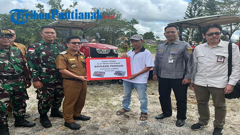 Terima Bantuan Traktor, Petani Dusun Semayong Sambas Sebut Kebutuhan Air Masih Jadi Kendala
