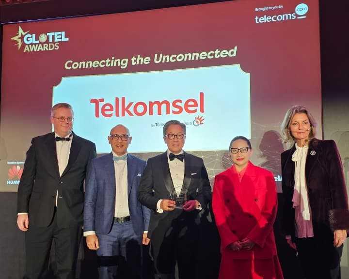 Telkomsel-Glotel-Award.jpg