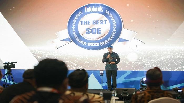 Bukti Lakukan Transformasi Lebih Baik, PLN Raih The Best SOE in Digital Service Transformation 2022