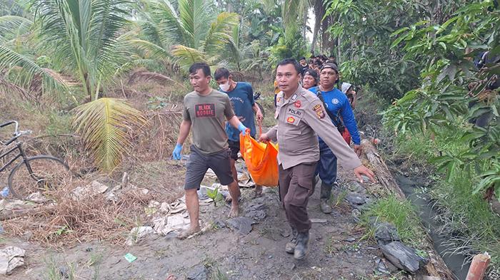 Penemuan Jasad Bocah Laki-laki di Matang Segarau, Inafis Polres Sambas Evakuasi Korban