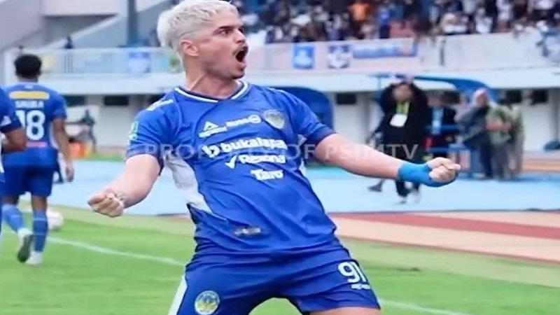 Top-Skor-Liga-2-20242025-Terbaru-King-Eze-Kejar-Torehan-Gol-Bomber-Andalan-Skuad-Laskar-Mataram.jpg