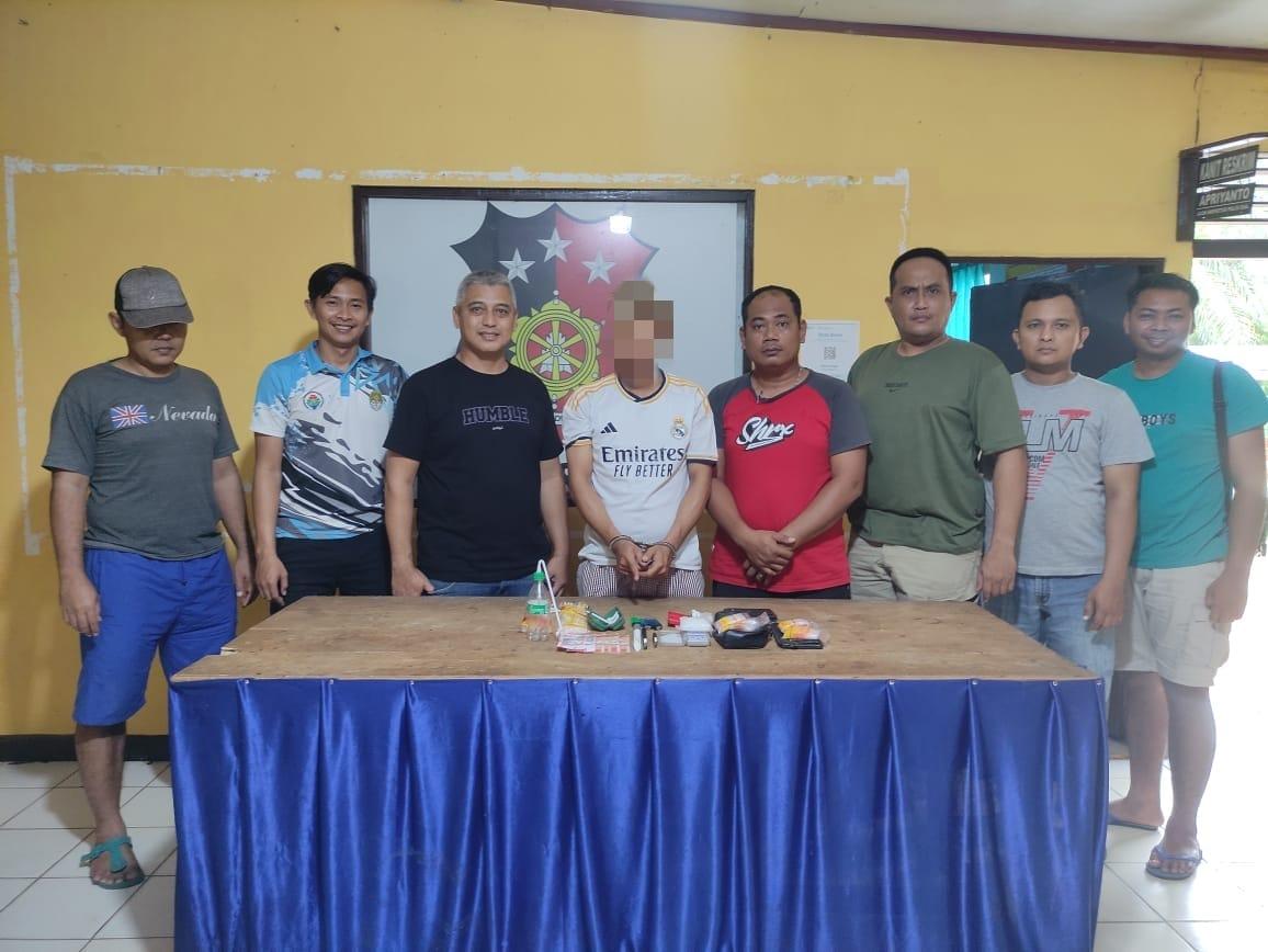 Polsek Tumbang Titi Berhasil Bekuk Diduga Pengedar Narkoba, Ini Barang Bukti yang Disita