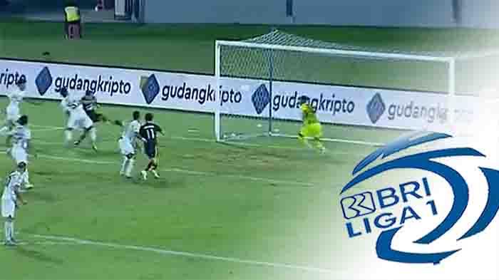 Tyronne-Del-Pino-2-Gol-Kemenangan-Persib-Menguap-Dibuang-Gol-Egy-Maulana-Vikri-di-Liga-1-Hari-Ini.jpg