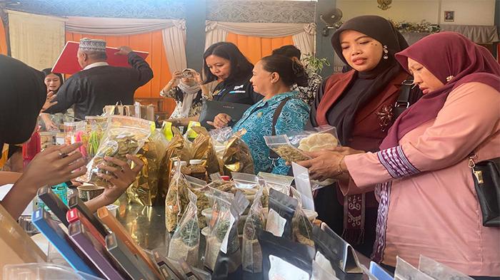 33 UMKM Bersaing di Lomba Produk Unggulan Sintang 2026, Puluhan Produk Lokal Siap Tembus Pasar - Tribunpontianak.co.id