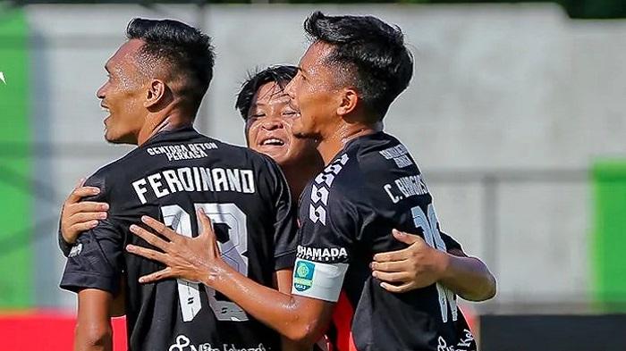 Hasil Persikas vs Persekat di Liga 2, Hujan Gol di Babak Pertama, Kedua Tim Bermain Imbang