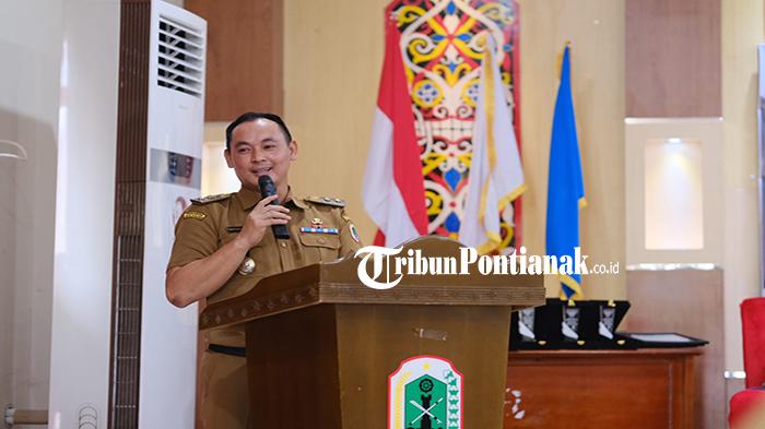 Wakil-Bupati-Kapuas-Hulu-Wahyudi-Hidayat-saat-345ewf.jpg