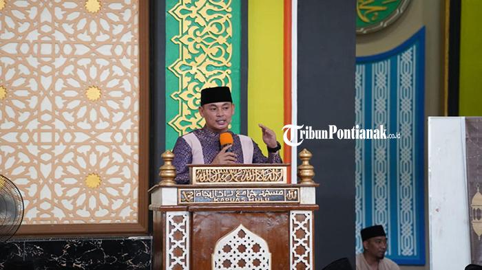 Wakil-Bupati-Kapuas-Hulu-Wahyudi-Hidayat3rfdfda.jpg