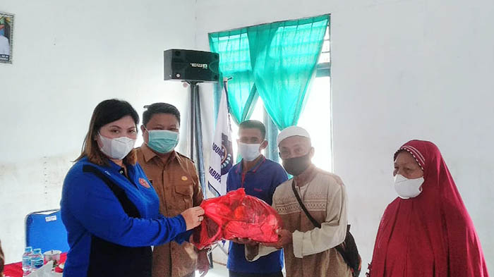 GOW Sekadau Sosialisasikan Kesling dan Bakti Sosial Paska Banjir