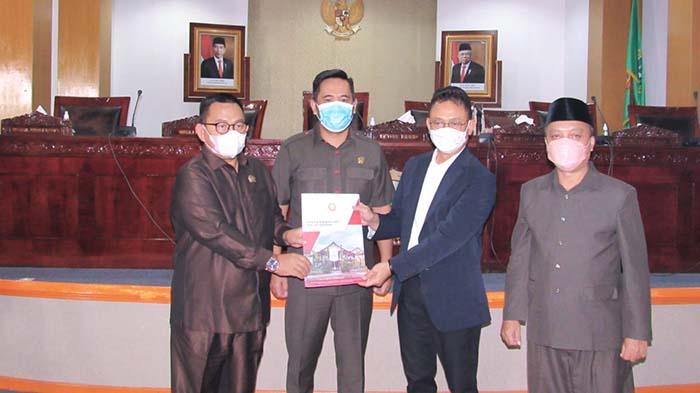 Rapat Paripurna LKPJ Walikota Tahun 2021, Wako Edi: Tindaklanjuti Usulan DPRD Kota Pontianak