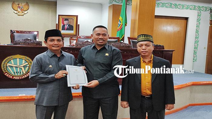 Wawako-Pontianak-Bahasan-dan-Ketua-DPRD3523r.jpg
