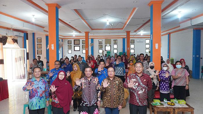 Workshop-Kabupaten-Melawi-Menuju-Layak-Anak45wef.jpg