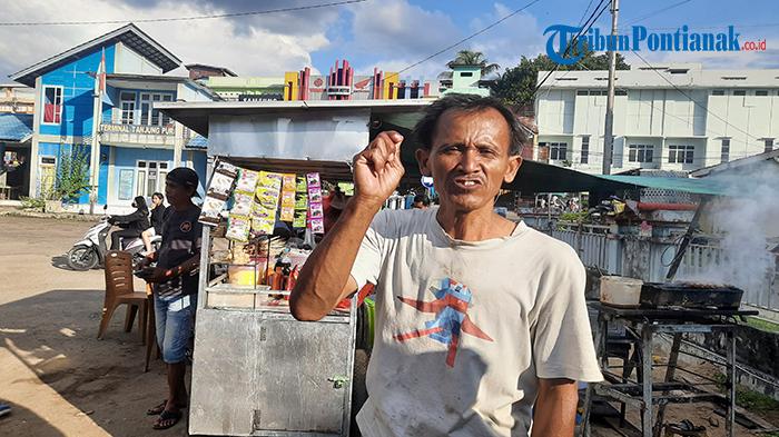Pengunjung Pasar Raya Sintang Sepi, Banyak PKL Berhenti Berdagang