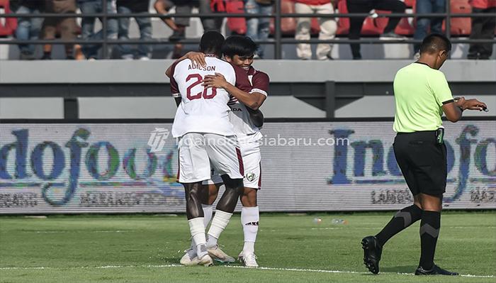 a-pemain-PSM-Makassar-saat-tampil-di-Liga-1-Indonesia-2023-47474645443.jpg