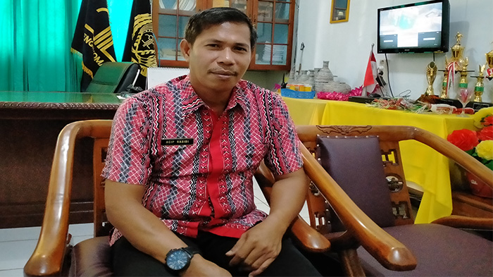 acip-rasidi-batik-2.jpg