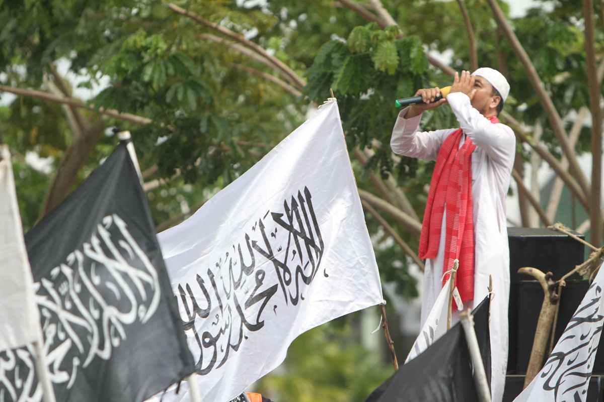 Aksi Damai Tuntut Sukmawati Soekarnoputri Segera Diproses Hukum - aksi-damai-puisi-sukmawati-soekarnoputri_20180406_152749.jpg