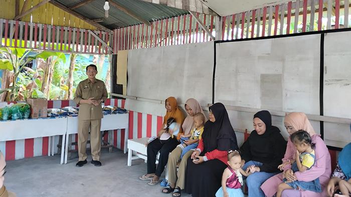 Kadiskop UKM Kalbar Turun Langsung Monitoring Tumbuh Kembang Anak Asuh Stunting