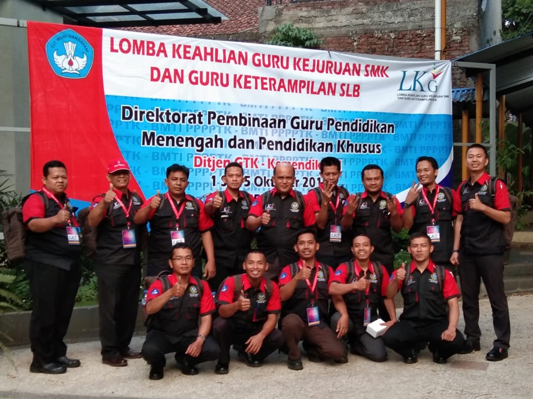 Guru SMK SMTI Pontianak Mewakili Kalbar Menjadi Finalis Lomba Keahlian Guru Tingkat Nasional