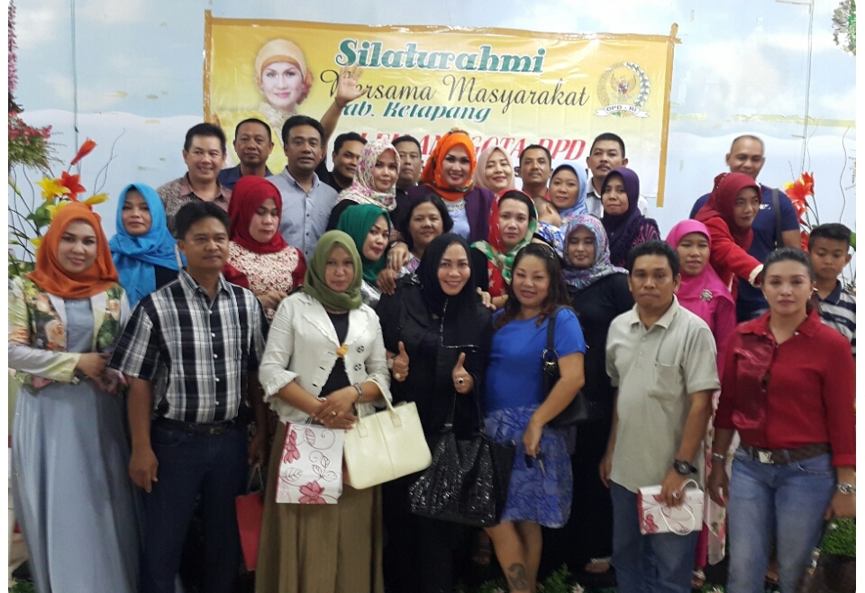 anggota-dpd-ri-asal-kalbar-hj-rubaety-erlita.jpg