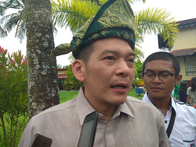 anggota-dpr-ri-dapil-kalbar-daniel-johan_20180318_140526.jpg