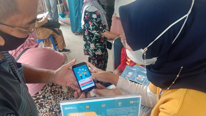aplikasi-pln-mobile-memudahkan-untuk-membeli-voucher.jpg