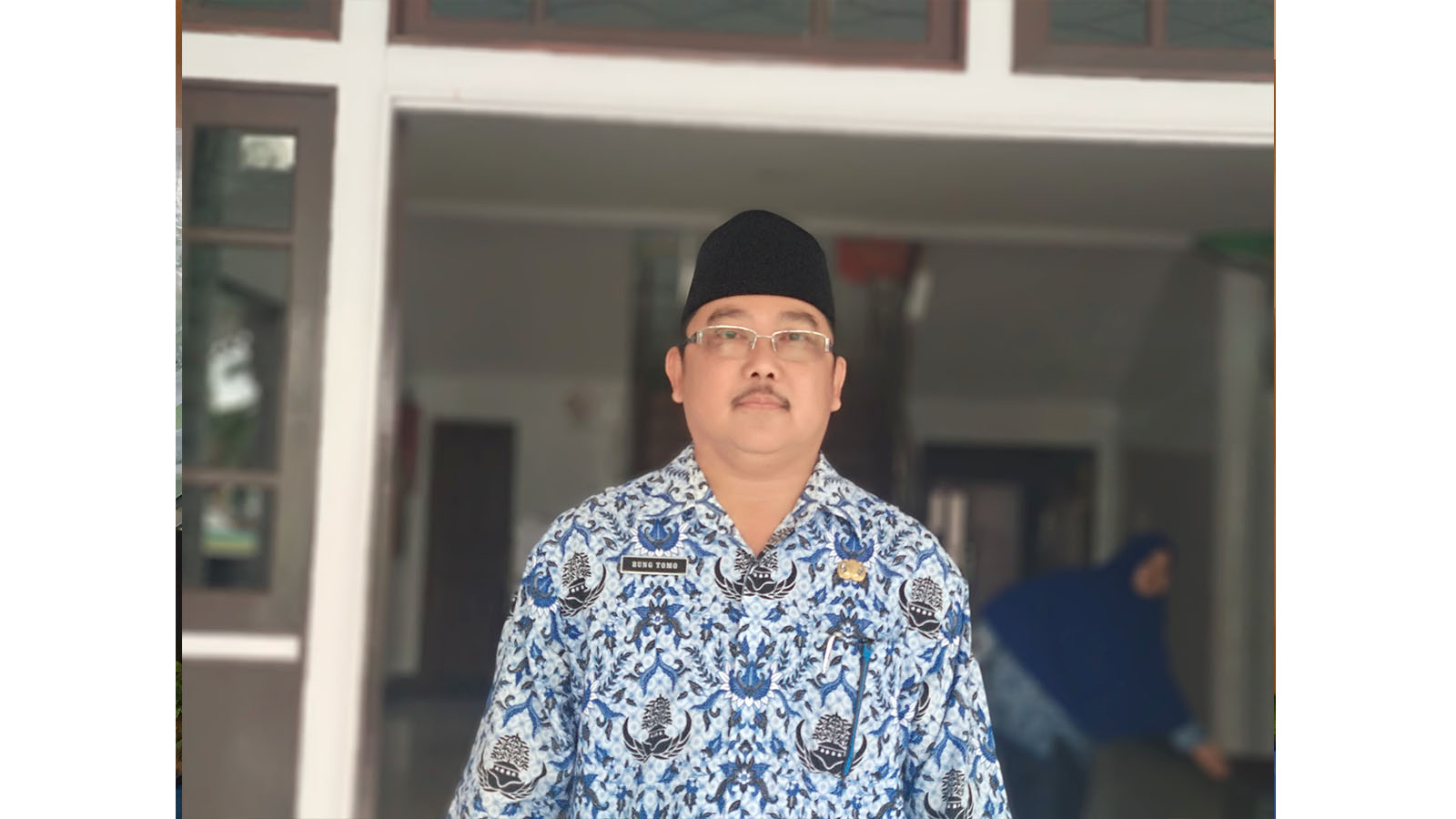 asisten-ii-setda-kabupaten-kapuas-hulu-bung-tomozxcfgvh.jpg