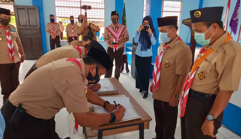 Bupati Atbah Romin Suhaili Buka Orientasi Giat Pramuka Bagi Warga Binaan di Rutan Kelas IIB Sambas
